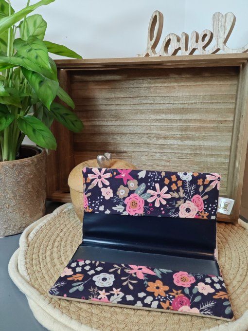 Pochettes chéquier, différents coloris.