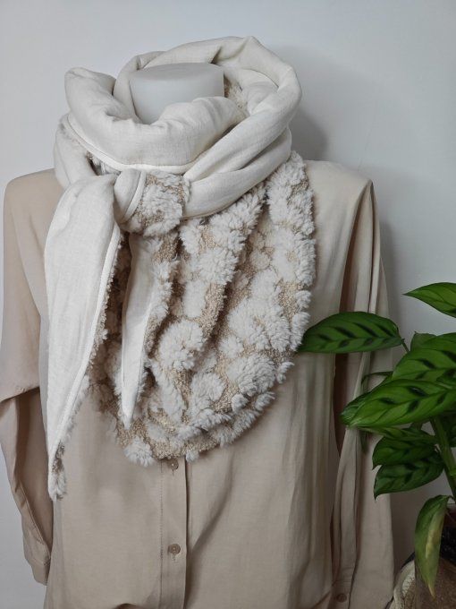 Écharpes de différents coloris, automne,hiver