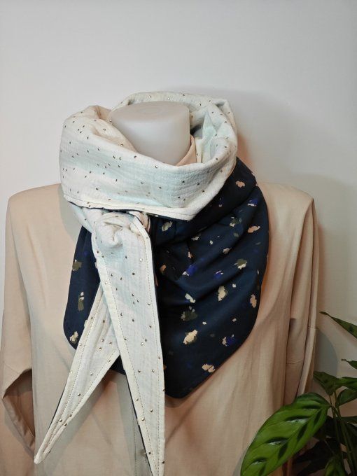 Écharpes différents coloris, printemps, été 